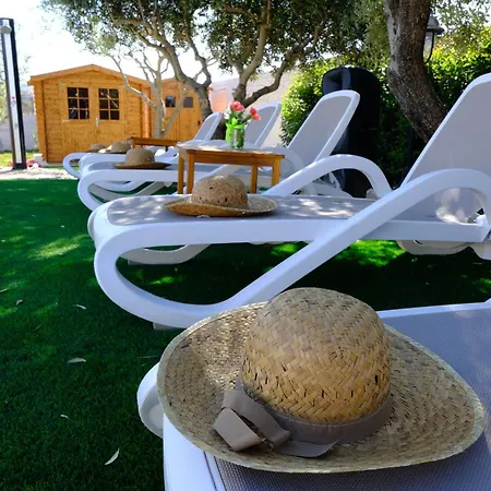 Tenuta Con Due Abitazioni Indipendenti * Martina Franca