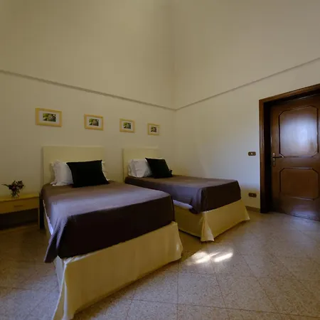 Tenuta Con Due Abitazioni Indipendenti Villa Martina Franca