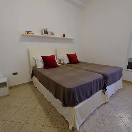 Tenuta Con Due Abitazioni Indipendenti Martina Franca