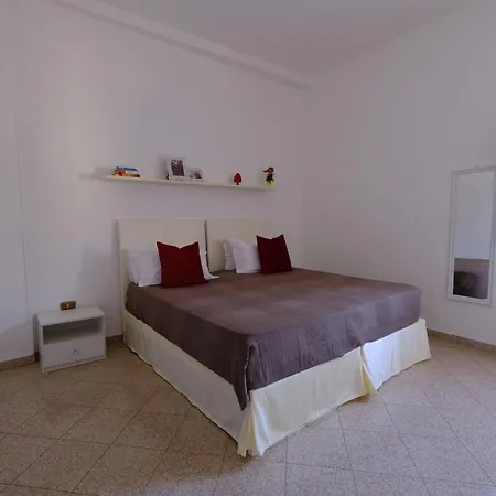 Tenuta Con Due Abitazioni Indipendenti Villa