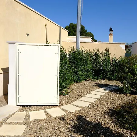 Tenuta Con Due Abitazioni Indipendenti Martina Franca